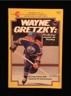 Books: 1983 Profile Of A Hockey Player - French - $30.00